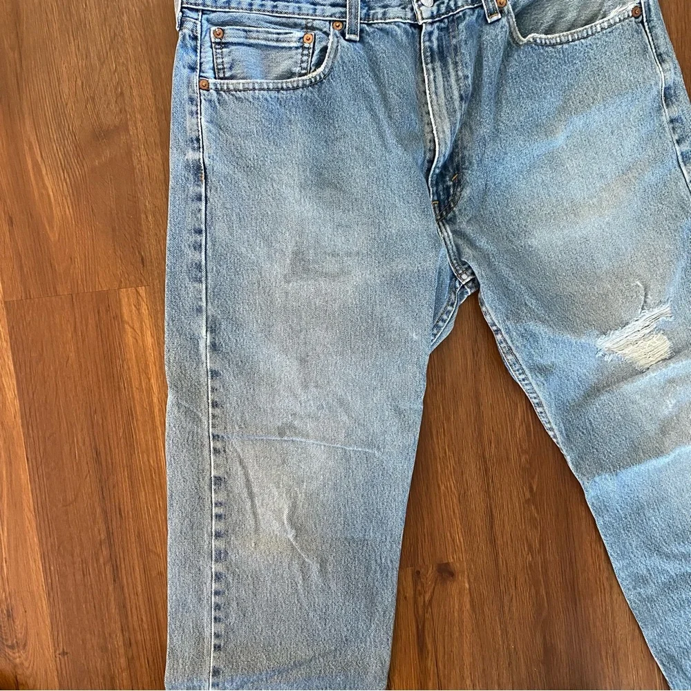 Levi’s Jeans 505 Light Blue Distressed size 38 X 32 casual‎